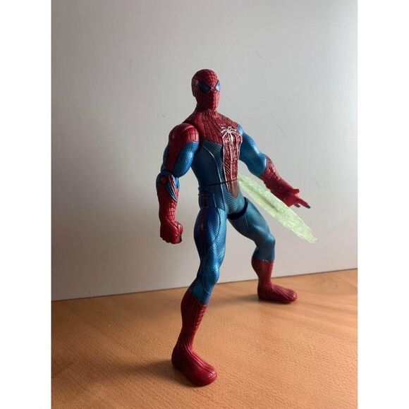 Marvel Spider-Man Action Figure #37264 Spiderman Character 2012 Hasbro - Picture 1 of 9